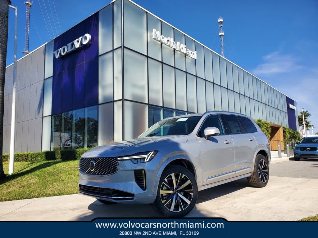 2025.5 Volvo XC90 Core B5 exterior view