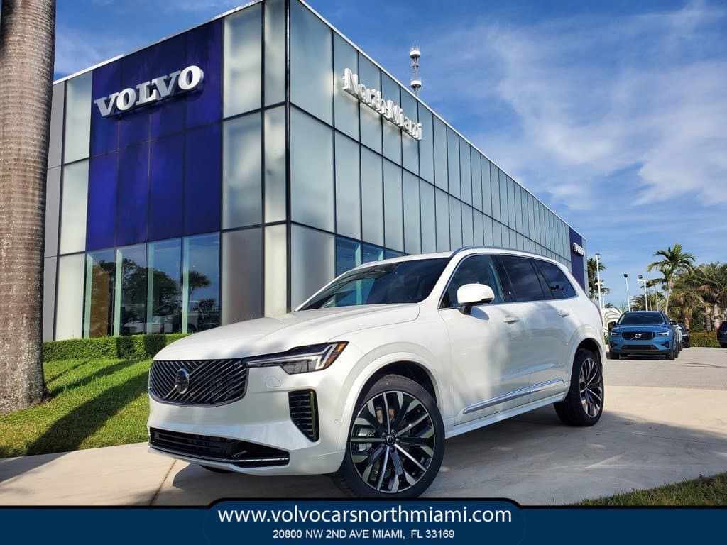 2025.5 Volvo XC90 Plus B5 exterior view