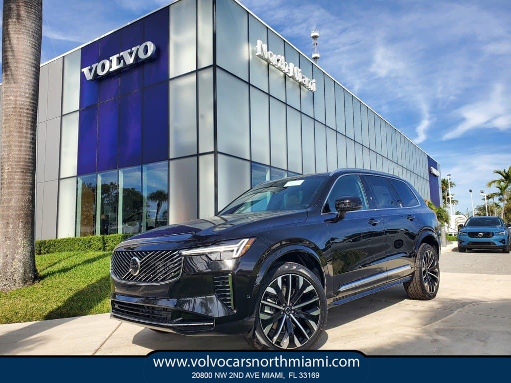 2025.5 Volvo XC90 Core B5 exterior view